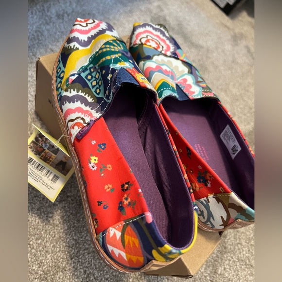 TOMS - Bohemian - Picture 2 of 2